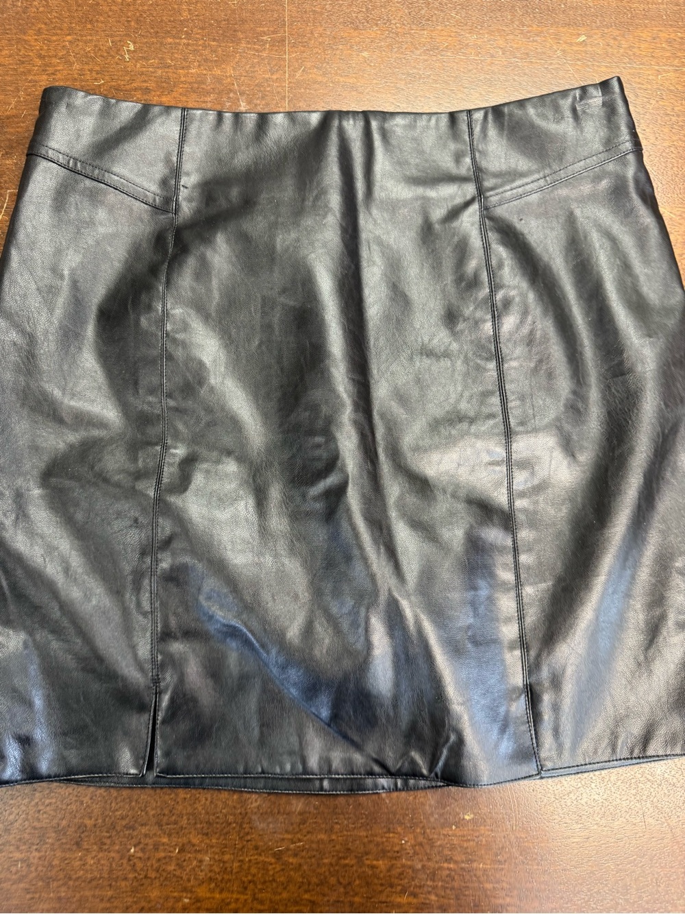 Altar’d State Black Faux Leather Mini Skirt Size Large Y2K Moto Clubbing Basics - Picture 6 of 6